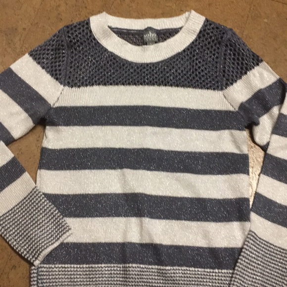 Women’s Soho New York & Co Sweater - Picture 5 of 6
